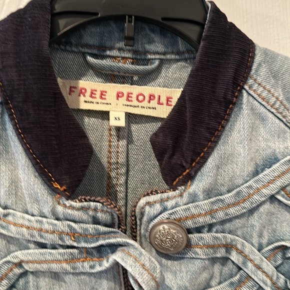 Free People Military Jean Jacket XS NWT - Picture 3 of 5